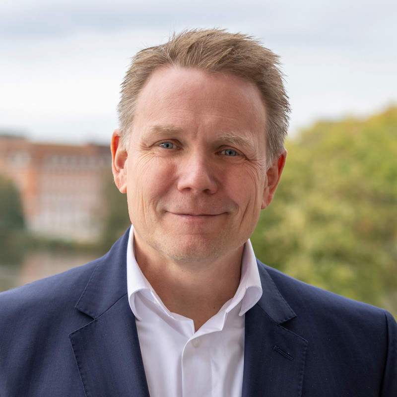 Peter MollVorstandsvorsitzenderder Förde Sparkasse